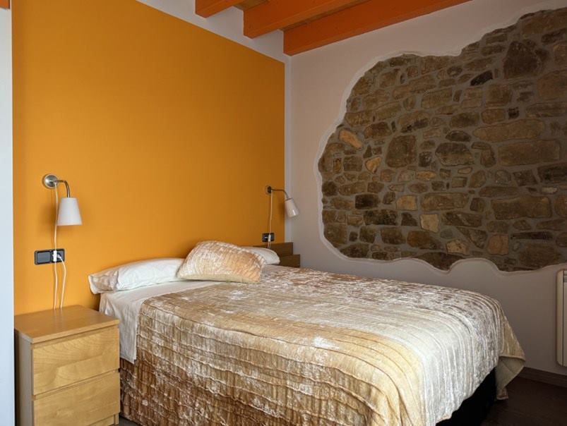 Asturias-apartamento-rural-dormitorio-grande-Aire